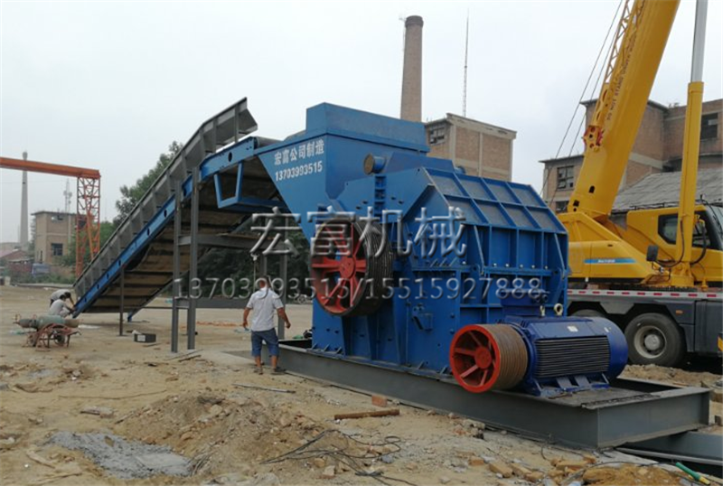 如何利用<a href='http://m.revieve.com.cn' target='_blank'><span>金屬破碎機(jī)</span></a>來(lái)實(shí)現(xiàn)廢舊金屬回收再利用？